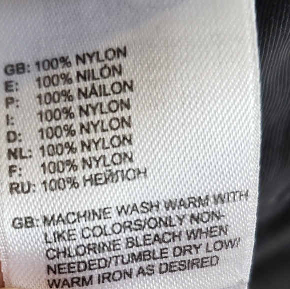 The North Face Convertable Pants To Shorts Grey Cargo Woman Size 6 EUC - Picture 16 of 16